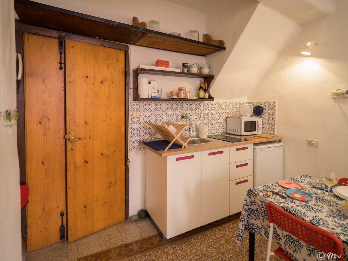 Rundanina Village Life Studio Vernazza Bagian luar foto